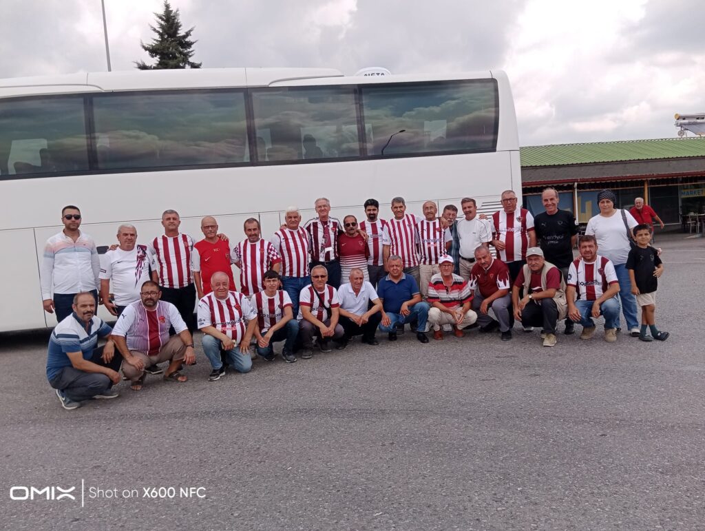 Hatayspor Taraftarlar Derneği Başkanı Sadullah Ergin, Hatayspor’un armasının peşinden giden