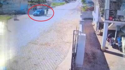 Hatay’ın Reyhanlı ilçesinde sabah saatlerinde meydana gelen trafik kazasında, sokakta