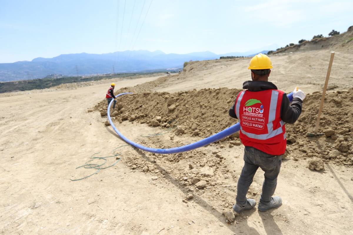 Hatay Büyükşehir Belediyesi (HBB), içme suyu altyapısını güçlendirmek ve vatandaşlara