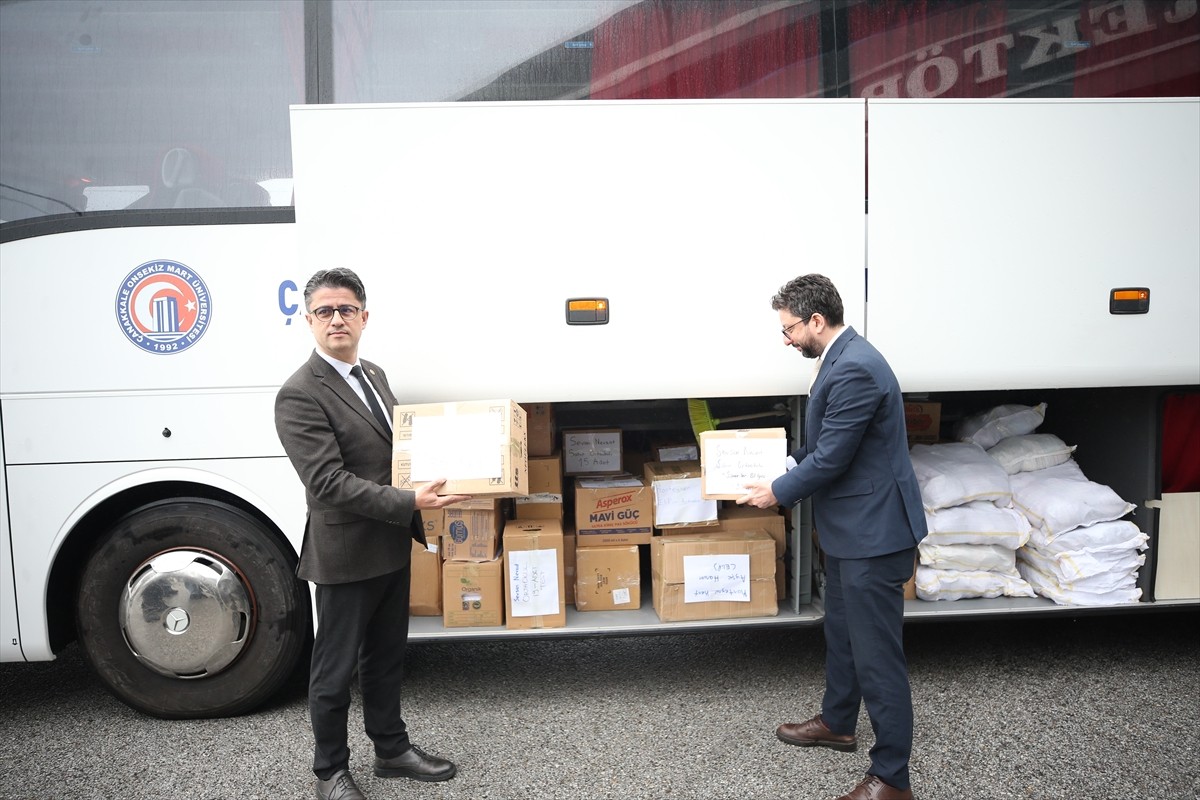 Çanakkale Onsekiz Mart Üniversitesi, “Bir Kitap Bir Mektup/2025” projesiyle depremden