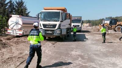 Hatay Büyükşehir Belediyesi (HBB), 15 ilçede gerçekleştirdiği denetimlerle çevreyi ve