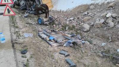 Hatay’ın Altınözü ile Antakya ilçeleri arasında ulaşımı sağlayan Enek mevkiinde