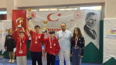 Hatay’ın İskenderun ilçesinde, 23 Nisan Ulusal Egemenlik ve Çocuk Bayramı