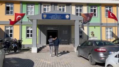 Hatay Emniyet Müdürlüğü ekipleri, haklarında yakalama kararı bulunan şahıslara yönelik