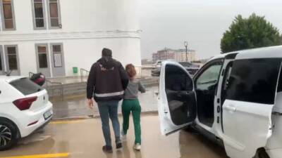 Hatay Emniyet Müdürlüğü’nün, aranan şahısların yakalanmasına yönelik gerçekleştirdiği çalışmalar kapsamında,