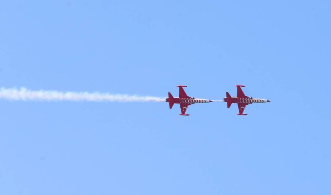 Türk Hava Kuvvetleri’nin akrobasi timi Türk Yıldızları, 19 Nisan’da İskenderun’da