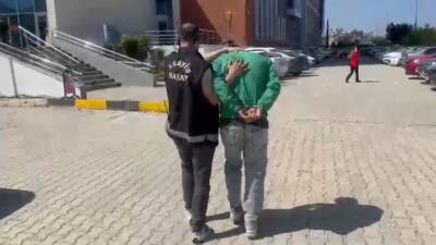 Hatay Emniyet Müdürlüğü ekipleri, aranan şahısların yakalanmasına yönelik yürüttükleri başarılı