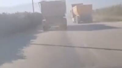 Antakya’da trafikte adeta terör estiren kum yüklü kamyonlar, sürücüler ve