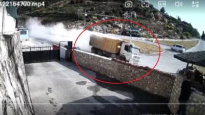 Defne’de freni patlayan hafriyat kamyonunun neden olduğu kazada bir kişi