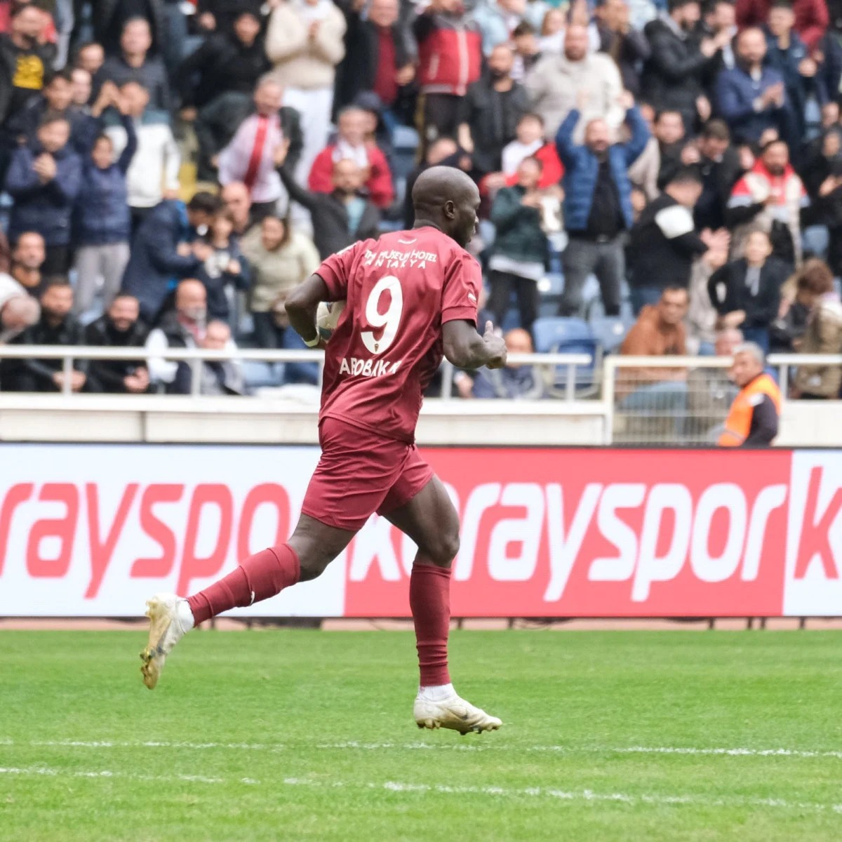 Beşiktaş’tan Hatayspor’a kiralanan Vincent Aboubakar, geçtiğimiz hafta oynanan karşılaşmada kadroda