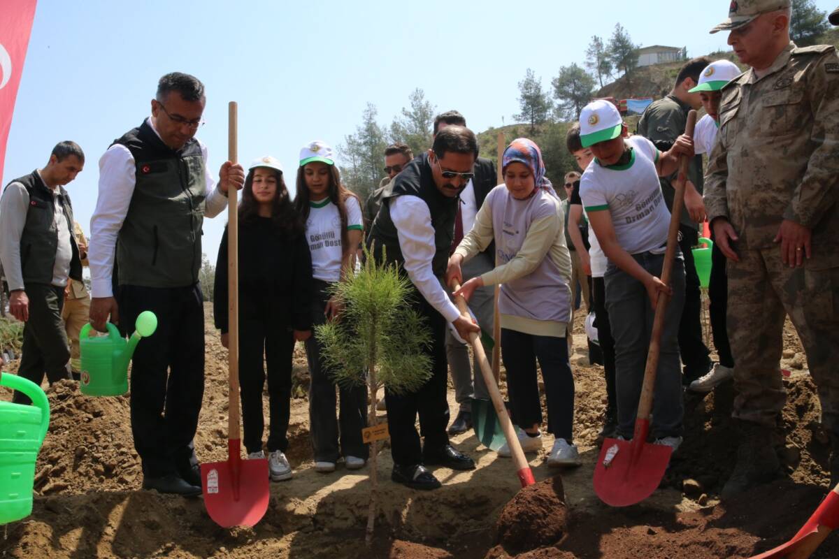 Kahramanmaraş merkezli 6 Şubat 2023’teki depremler sonucu hayatını kaybedenlerin anısına,