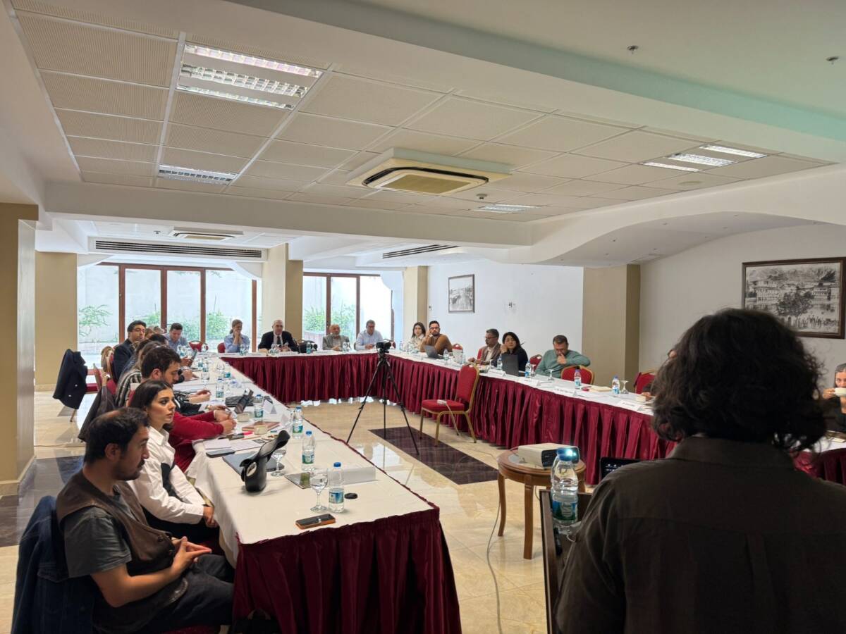 Adalet Peşinde Aileleri Platformu, depremlerde yaşanan büyük can kayıpları, yaralanmalar