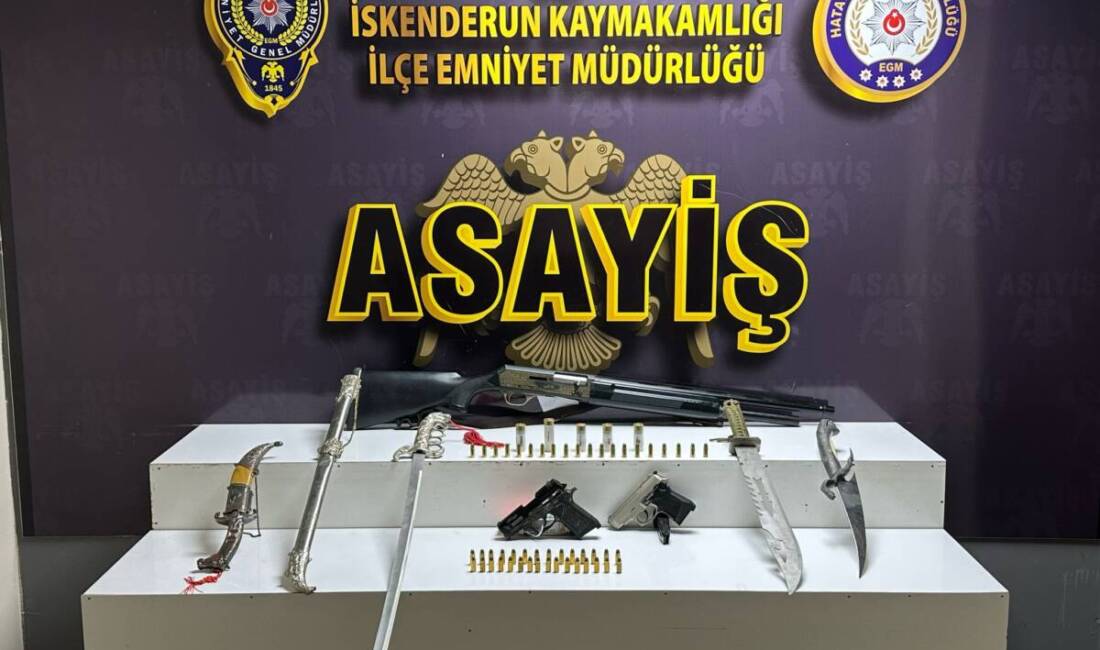 İskenderun’da suçla mücadele: 7 adreste arama, 3 tutuklama Hatay Emniyeti’nin İskenderun’da gerçekleştirdiği eş zamanlı operasyonda çok sayıda silah