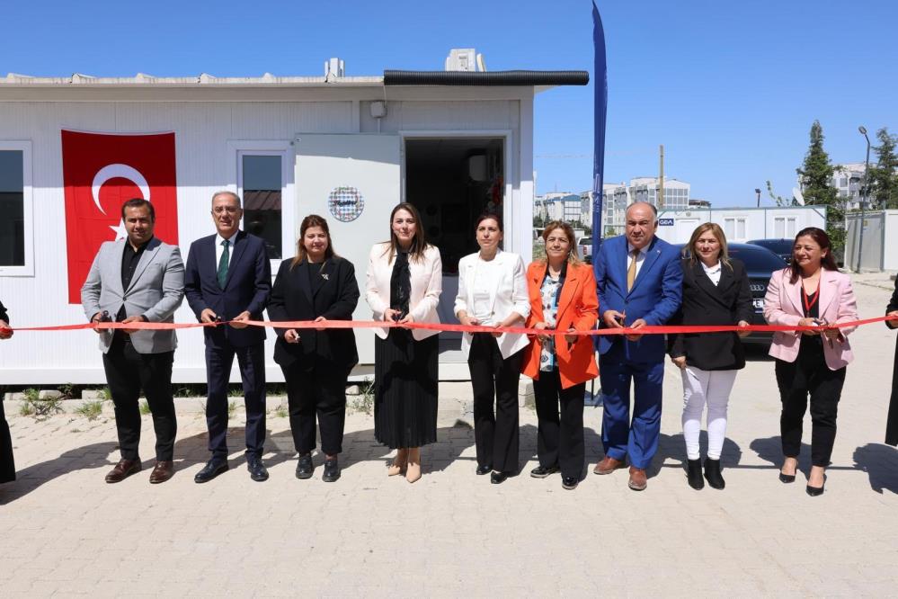 Asrın felaketinin ardından toparlanma sürecine giren Hatay’da, kadınların üretim gücü