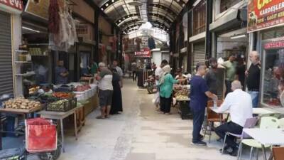 Artan enflasyon ve yükselen iş yeri kiralarıyla birlikte esnafın omuzlarındaki