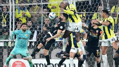 Trendyol Süper Lig’in 32. haftasında Kadıköy’de Bellona Kayserispor’u ağırlayan Fenerbahçe,