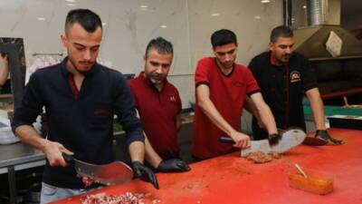 Hatay Büyükşehir Belediyesi (HBB), istihdamı artırmak ve yerel iş gücü