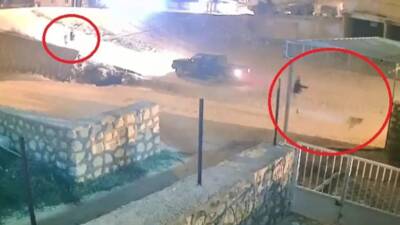 Hatay’ın Yayladağı ilçesi Bozlu Mahallesi’nde, seyir halindeki bir otomobil sürücüsü,