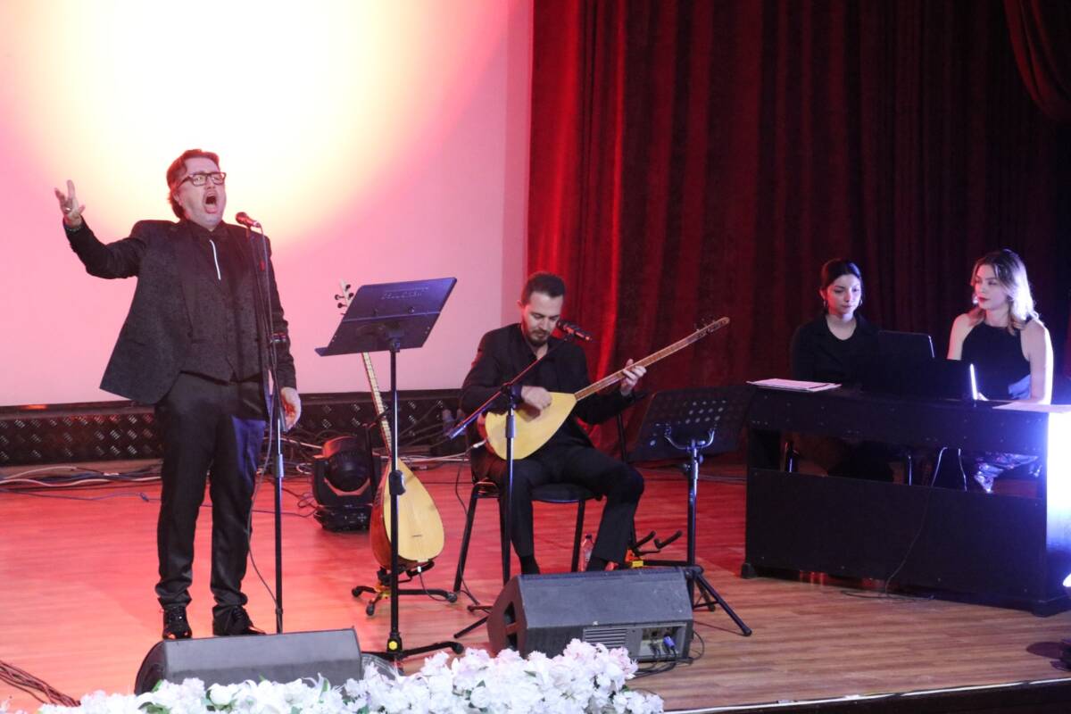 Hatay Büyükşehir Belediyesi'nin düzenlediği "Hatay Sanatla Ayağa Kalkıyor" etkinlikleri çerçevesinde,