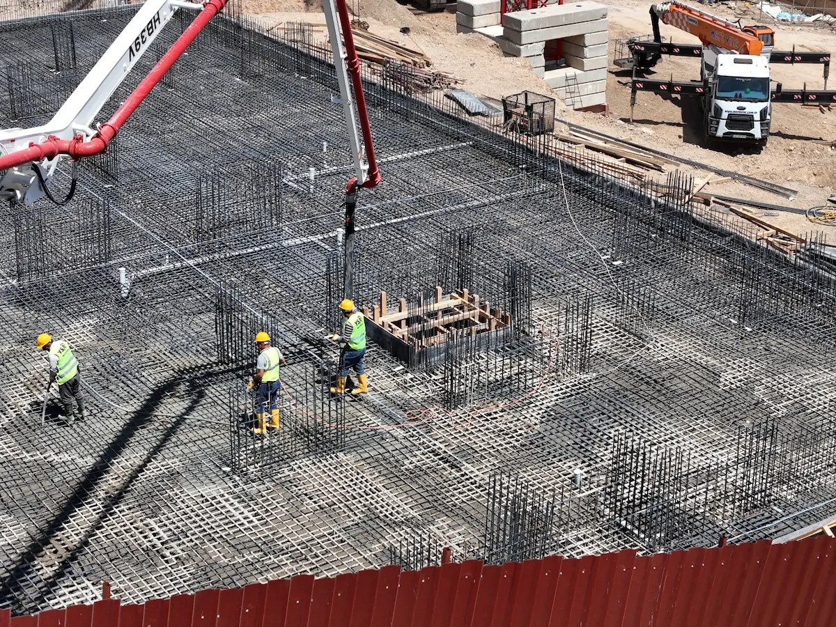 &nbsp; Hatay Büyükşehir Belediyesi, Kırıkhan’da inşa ettiği dev külliye ile