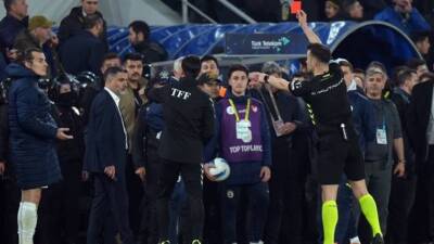   Ziraat Türkiye Kupası çeyrek finalinde Fenerbahçe ile Galatasaray arasında