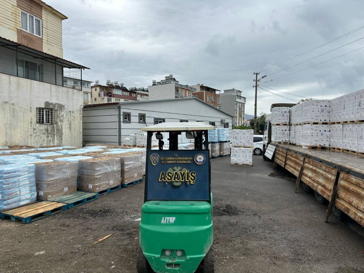 İstanbul’dan Gaziantep’e gitmesi gereken yük, Hatay’da satışa çıkarılmak istenirken yakalandı.