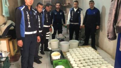 Reyhanlı Belediyesi zabıta ekiplerinin gerçekleştirdiği denetimlerde sağlıksız koşullarda üretilen 220
