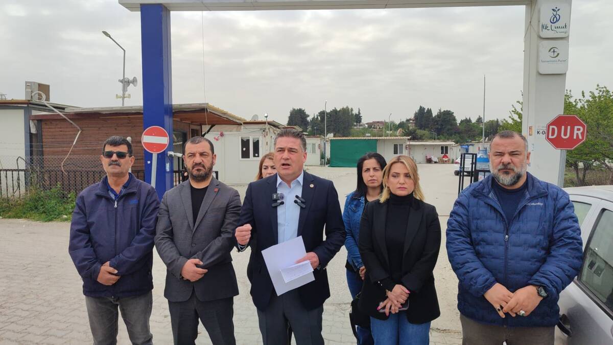 &nbsp; CHP Hatay Milletvekili Servet Mullaoğlu, Harbiye’de konteyner kentte yaşanan