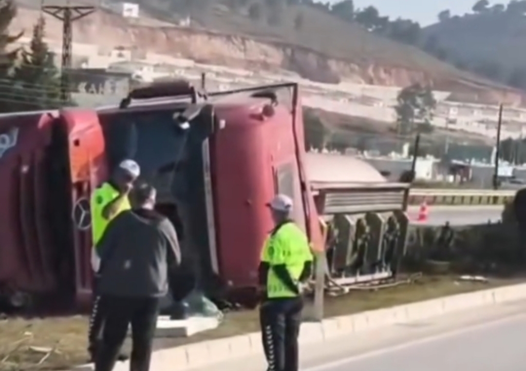 &nbsp; Hatay’ın Antakya-İskenderun kara yolunda Ovakent mevkisinde meydana gelen kazada