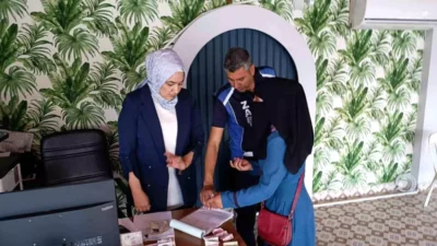 Hatay’ın Reyhanlı ilçesinde zabıta ekipleri, vatandaşlardan gelen şikayetler üzerine dilencilik