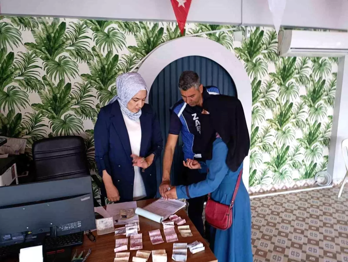 Hatay’ın Reyhanlı ilçesinde zabıta ekipleri, vatandaşlardan gelen şikayetler üzerine dilencilik