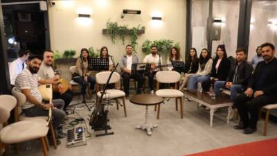 Hatay Valiliği himayesinde yürütülen “Yüreğimizdeki Işık Projesi” kapsamında Altınözü’nde renkli