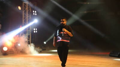 Türkiye’nin sevilen rap sanatçılarından Eypio, Hatay’ın Antakya ilçesinde düzenlenen konserde