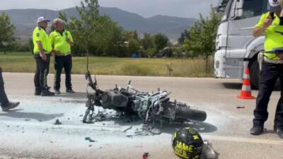 Hatay’ın Kırıkhan ilçesine bağlı Topboğazı mevkiinde meydana gelen trafik kazasında,