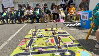 Hatay’ın Belen ilçesinde, Karayolu Güvenliği ve Trafik Haftası kapsamında minik