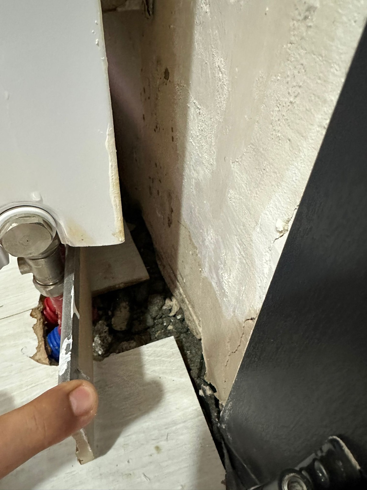 Hatay’ın Antakya ilçesine bağlı Dikmece Mahallesi’nde inşa edilen TOKİ konutlarında,