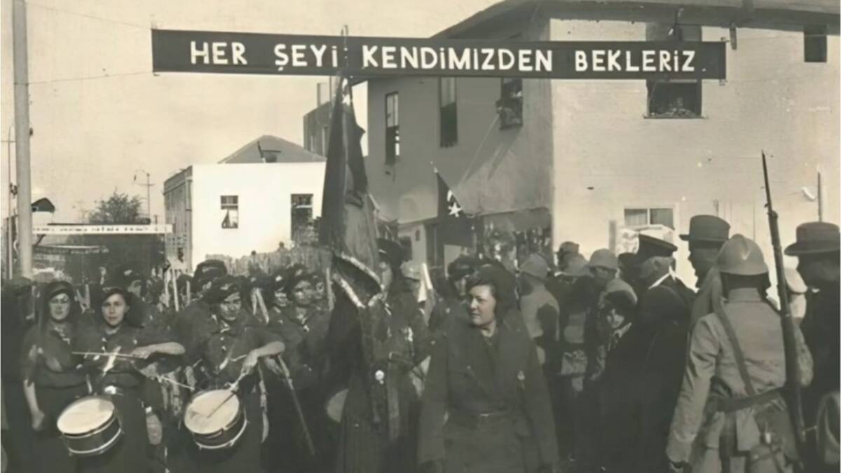 Türkiye Komünist Partisi, 19 Mayıs’ın 106. yılında yayımladığı açıklamayla Cumhuriyet’in