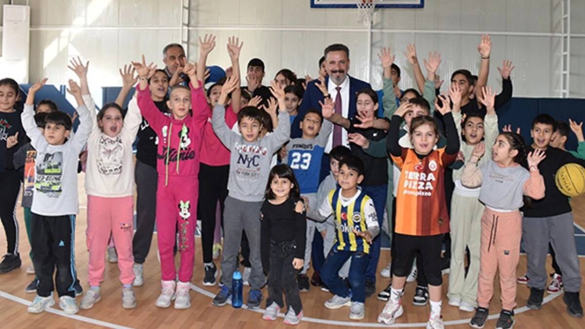 Hatay’ın gözde ilçesi Arsuz, spora yapılan yatırımlarla büyümeye devam ediyor.