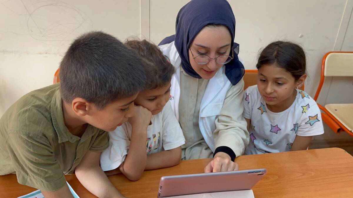 Hatay’ın Kırıkhan ilçesinde, Suriyeli yetim çocukların zihinsel gelişimlerine katkı sağlamak