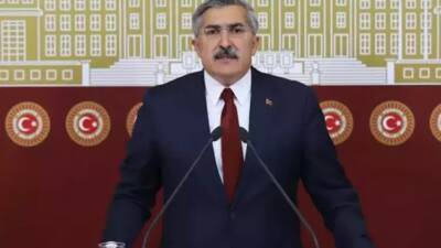 AK Parti Genel Başkan Yardımcısı Hüseyin Yayman, CHP lideri Özgür