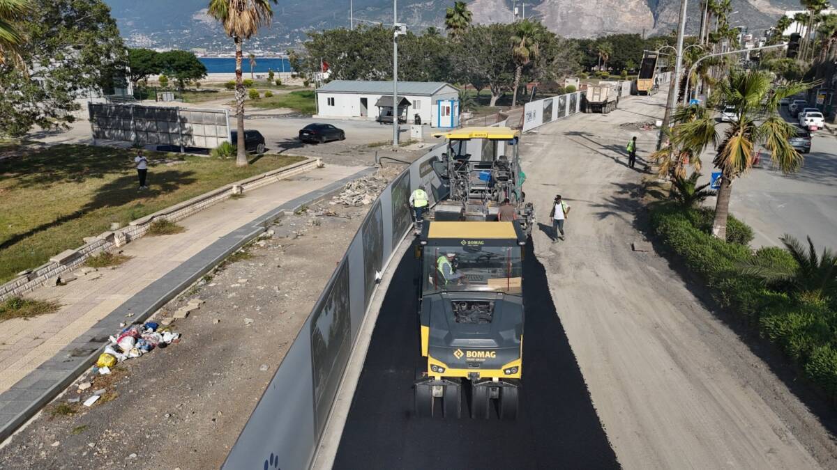 Hatay Büyükşehir Belediyesi (HBB), İskenderun’un ana arterlerinden biri olan sahil