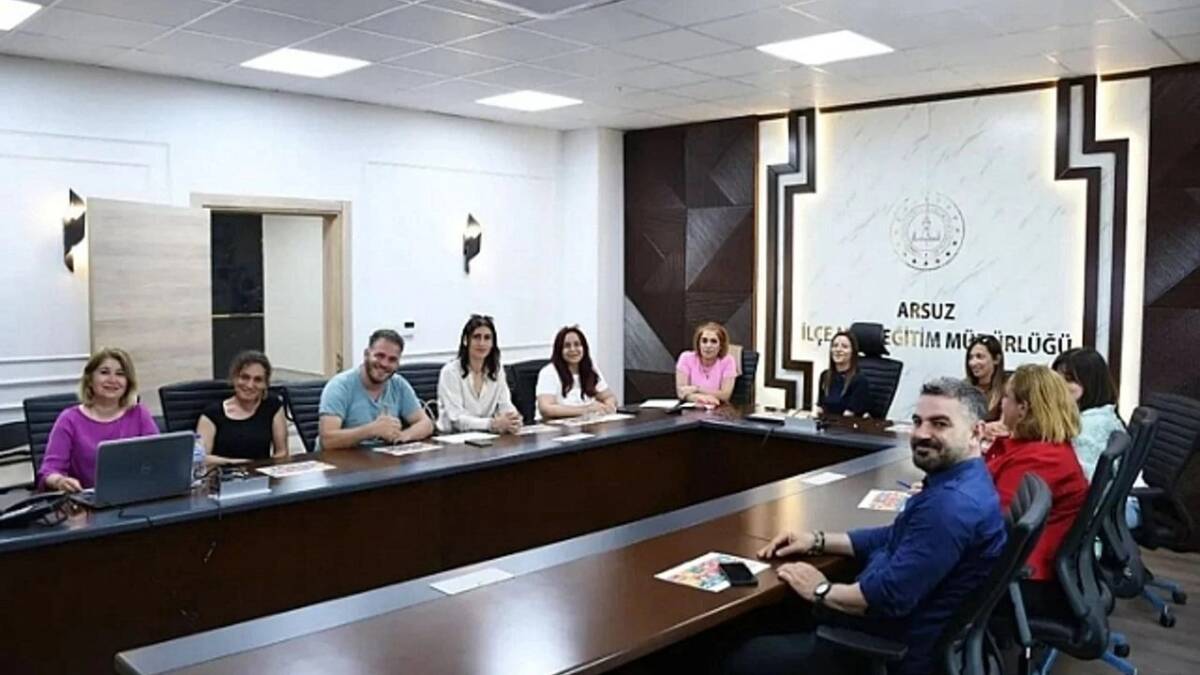 Hatay’ın Arsuz ilçesinde gençlerin bilim ve teknolojiye olan ilgisini artırmak