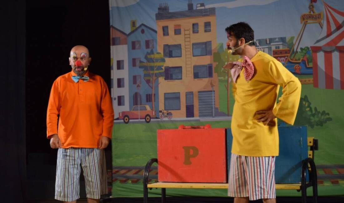 Hatay Büyükşehir Belediyesi (HBB), çocuklara tiyatro kültürünü aşılamak ve sanatsal