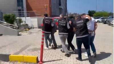 Hatay Emniyet Müdürlüğü ekipleri, hakkında kesinleşmiş hapis cezası bulunan şahısların