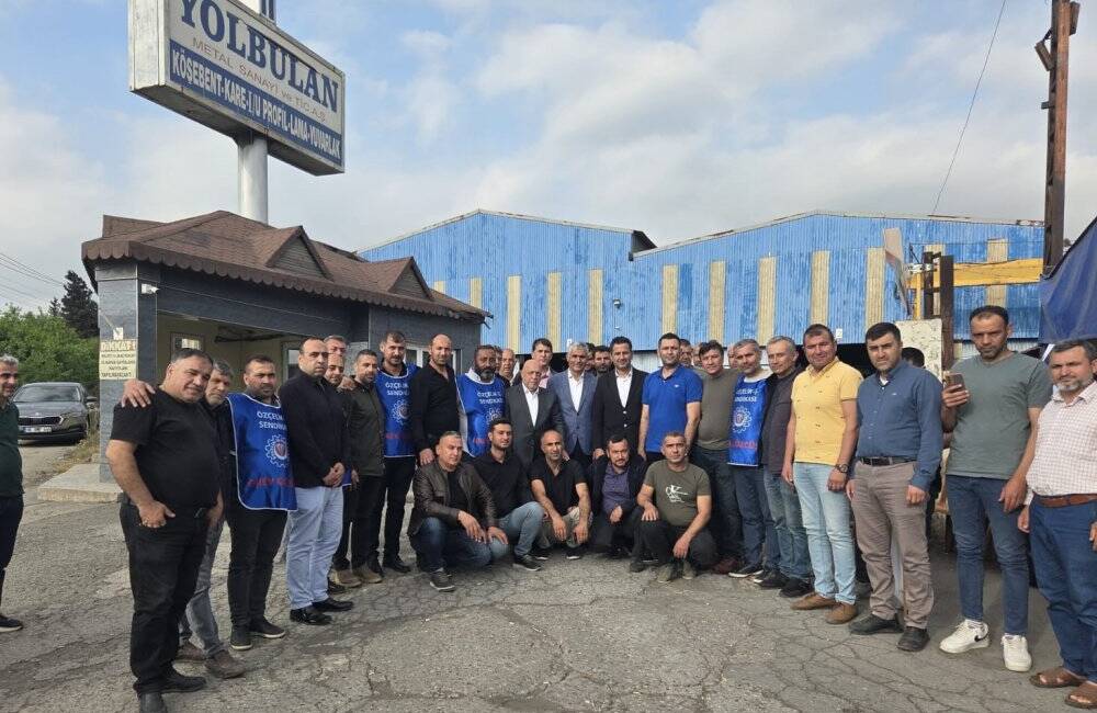 İskenderun’da Özçelik-İş Sendikası’nın Yolbulan fabrikasında sürdürdüğü grev 321. gününe girerken,