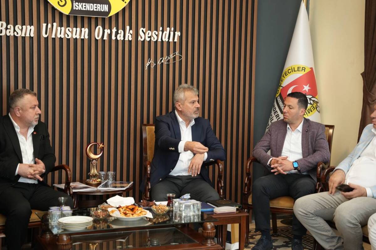 Hatay Büyükşehir Belediyesi (HBB) Başkanı Mehmet Öntürk, İskenderun Gazeteciler Cemiyeti’nde