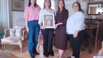 CHP Antakya İlçe Kadın Kolları, Anneler Günü’nü duygu yüklü bir