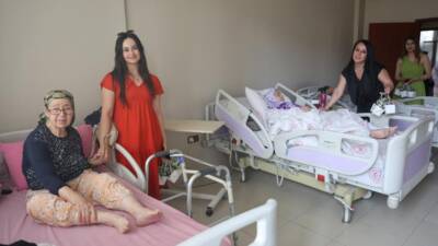 Hatay’da faaliyet gösteren Güneyler Altın ve Mücevherat, Anneler Günü vesilesiyle