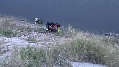 Hatay’ın Antakya ilçesinde Asi Nehri’ne düşerek mahsur kalan bir vatandaş,