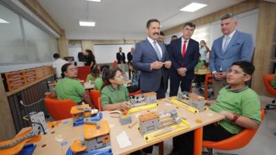 Depremin en çok etkilediği illerden Hatay’da, öğrencilerin teknolojik ve bireysel